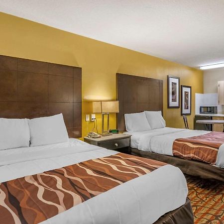 Rodeway Inn Central Clearwater Beach Exterior photo