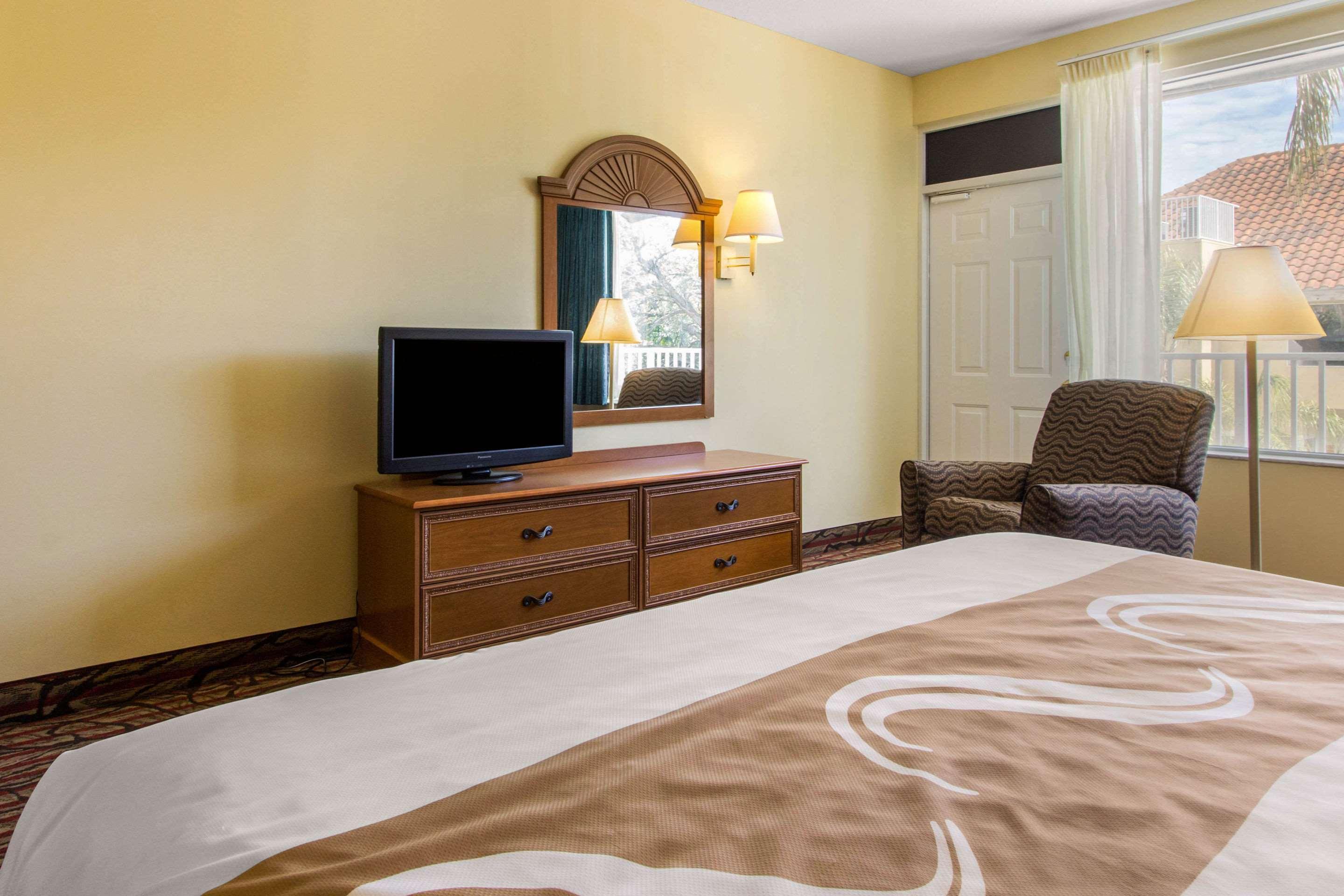 Rodeway Inn Central Clearwater Beach Exterior photo